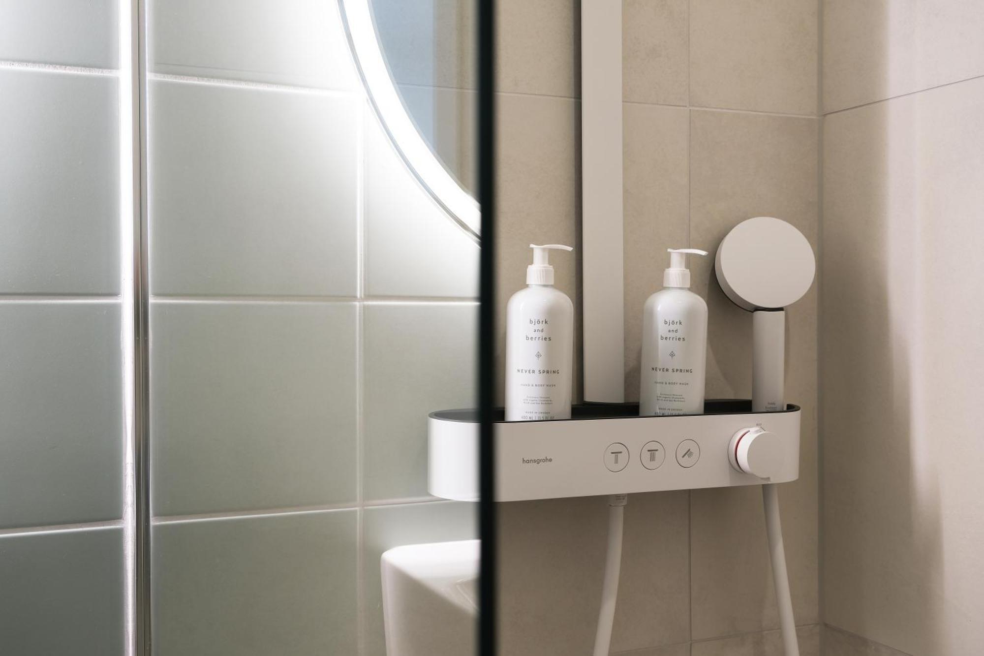 Hood House Kassel - Volldigitales Serviced Apartment Екстер'єр фото
