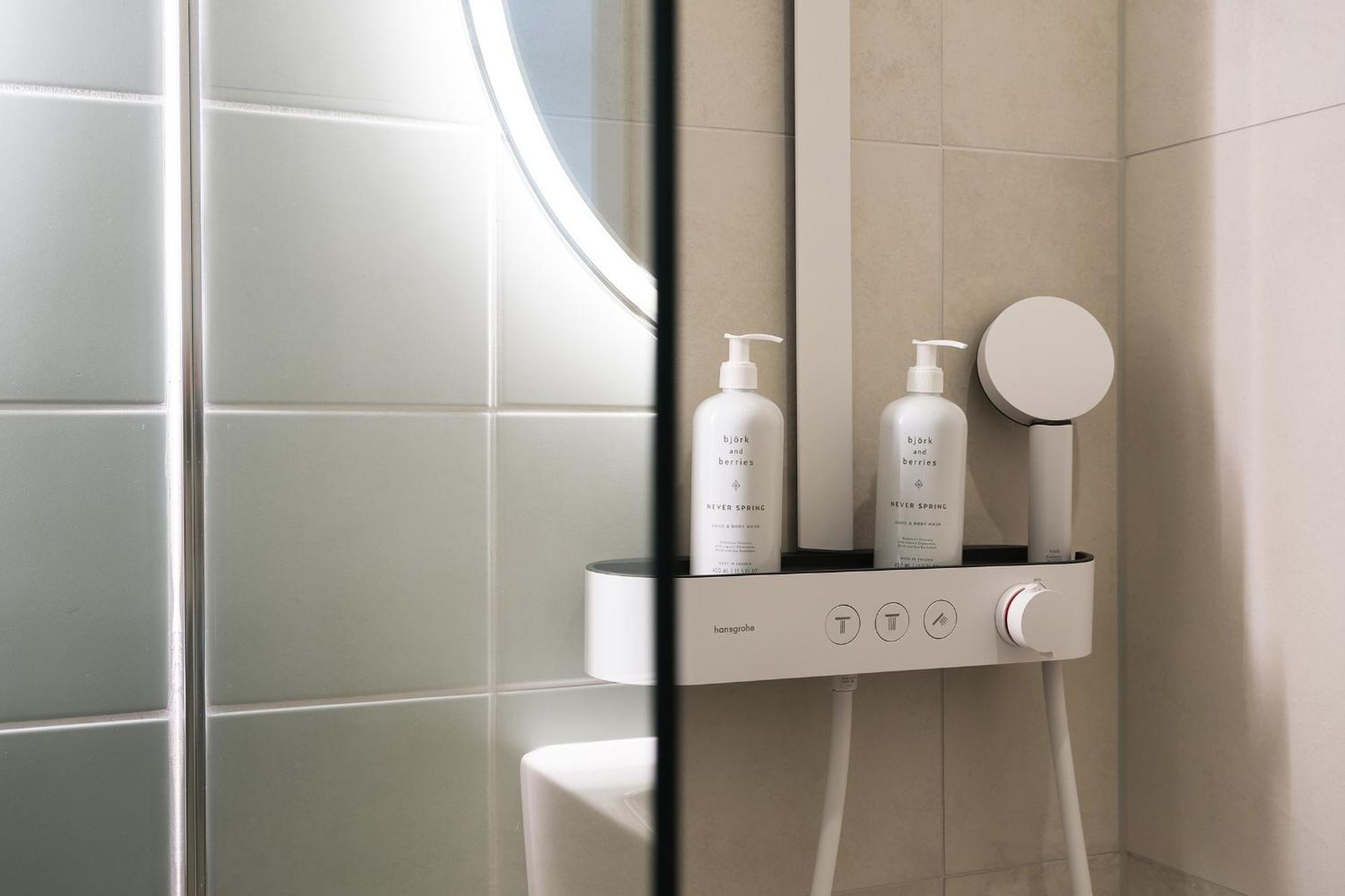 Hood House Kassel - Volldigitales Serviced Apartment Екстер'єр фото
